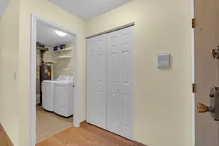 309 Maplewood Ct, Schaumburg, IL 60193 - Photo 25