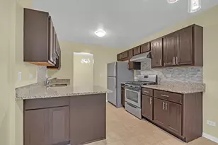 309 Maplewood Ct, Schaumburg, IL 60193 - Photo 7