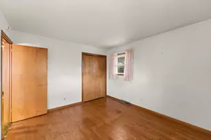 630 De Angelis Ct, Chicago Heights, IL 60411 - Photo 7