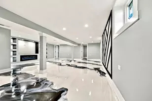 7649 S Luella Ave, Chicago, IL 60649 - Photo 35