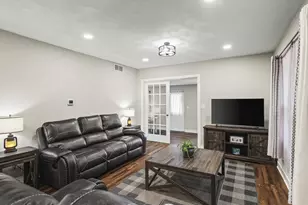 813 Harlem Rd, Machesney Park, IL 61115 - Photo 9