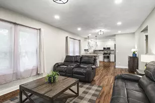 813 Harlem Rd, Machesney Park, IL 61115 - Photo 7
