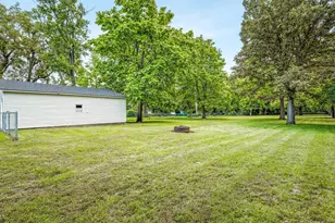 813 Harlem Rd, Machesney Park, IL 61115 - Photo 39