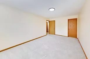131 Springbrook Trail, Oswego, IL 60543 - Photo 15