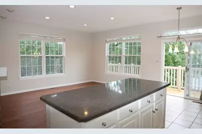 1139 Georgetown Way, Vernon Hills, IL 60061 - Photo 9