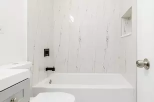 535 N Lawndale Ave, Chicago, IL 60624 - Photo 15