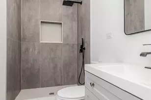535 N Lawndale Ave, Chicago, IL 60624 - Photo 19
