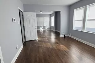 839 E 87th Pl, Chicago, IL 60619 - Photo 3