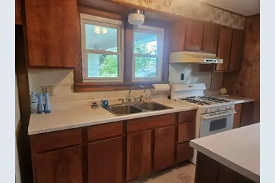 211 W Liberty Street, Joy, IL 61260 - Photo 5