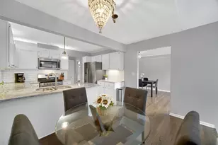 9054 Forestview Rd, Evanston, IL 60203 - Photo 13