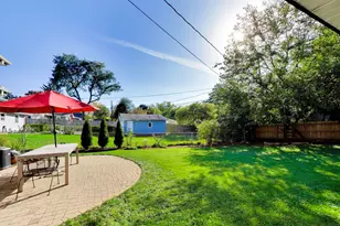 1445 N Webster St, Naperville, IL 60563 - Photo 33