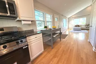 1445 N Webster St, Naperville, IL 60563 - Photo 9
