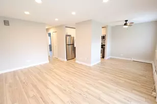 840 W College Blvd, Addison, IL 60101 - Photo 7