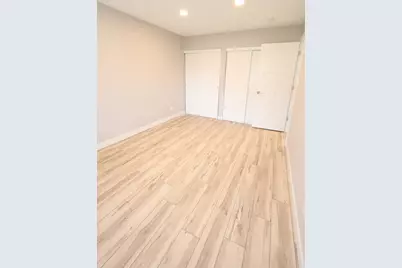 840 W College Boulevard #102, Addison, IL 60101 - Photo 11