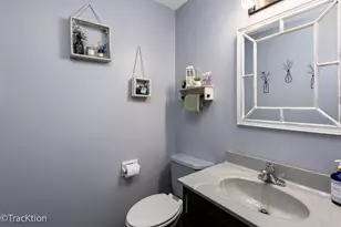 360 Lakeview Dr, Aurora, IL 60506 - Photo 11