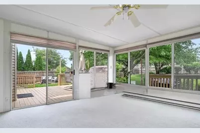 360 Lakeview Drive, Aurora, IL 60506 - Photo 9