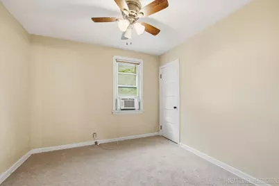 1705 Riverside Avenue, Saint Charles, IL 60174 - Photo 9
