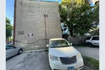 4657 W Schubert Street, Chicago, IL 60639 - Photo 9