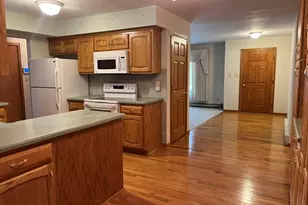 207 Illini Dr, Minooka, IL 60447 - Photo 5