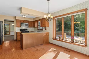 42W433 Jens Jensen Ln, Saint Charles, IL 60175 - Photo 13