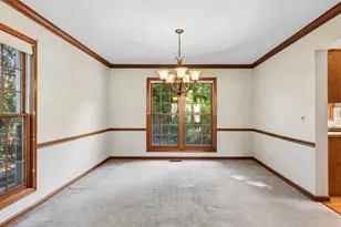 42W433 Jens Jensen Ln, Saint Charles, IL 60175 - Photo 9