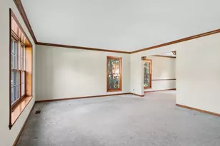 42W433 Jens Jensen Ln, Saint Charles, IL 60175 - Photo 7