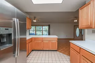 3121 Sportsman Club Rd, Bourbonnais, IL 60914 - Photo 15
