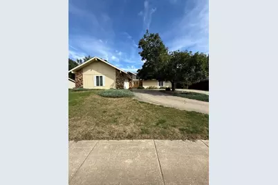 312 S Hershey Road, Bloomington, IL 61704 - Photo 3