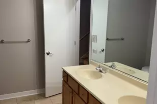 1702 S Newberry Ave, Chicago, IL 60608 - Photo 13