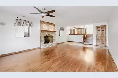 9015 Natoma Avenue, Oak Lawn, IL 60453 - Photo 15