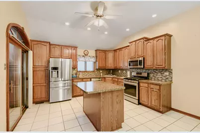 9015 Natoma Avenue, Oak Lawn, IL 60453 - Photo 9