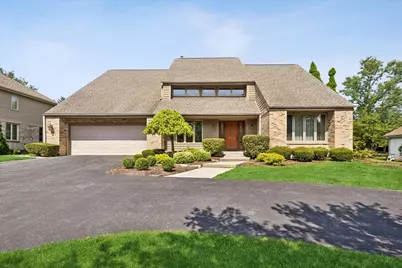 453 81st Street, Burr Ridge, IL 60527 - Photo 1