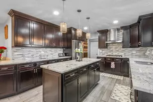 885 Stockbridge Pl, Elgin, IL 60120 - Photo 13