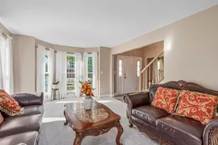 885 Stockbridge Pl, Elgin, IL 60120 - Photo 7