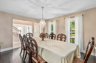 885 Stockbridge Pl, Elgin, IL 60120 - Photo 9
