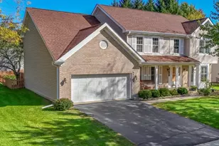 885 Stockbridge Pl, Elgin, IL 60120 - Photo 3