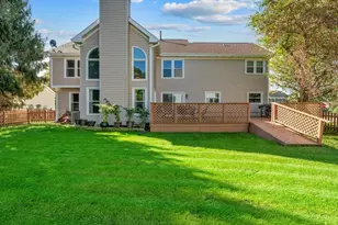 885 Stockbridge Pl, Elgin, IL 60120 - Photo 35