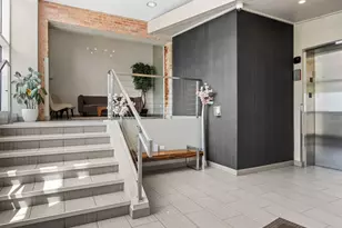 770 W Gladys Ave, Chicago, IL 60661 - Photo 19