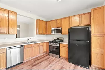 570 W Kristina Lane, Round Lake, IL 60073 - Photo 13