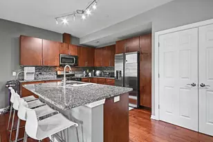 1011 Green Meadow Ave, Vernon Hills, IL 60061 - Photo 9