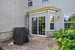 1011 Green Meadow Ave, Vernon Hills, IL 60061 - Photo 21