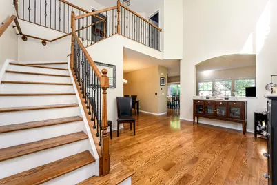 6080 Halloran Lane, Hoffman Estates, IL 60192 - Photo 3