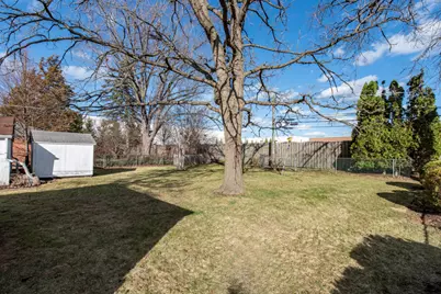 400 7th Avenue, Libertyville, IL 60048 - Photo 25