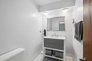 7730 Arcadia St, Morton Grove, IL 60053 - Photo 17