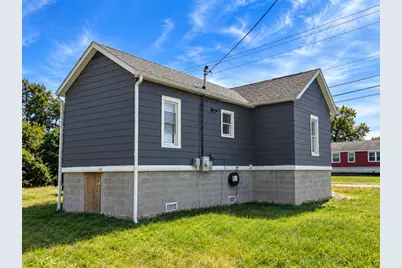 128 W North Street, Watseka, IL 60970 - Photo 3