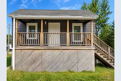 128 W North Street, Watseka, IL 60970 - Photo 1