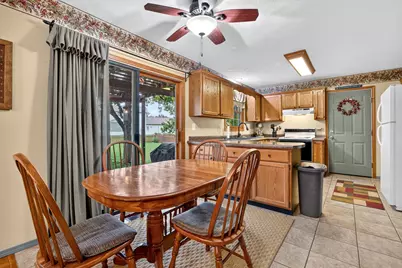 1208 Royal Pointe Drive, Bloomington, IL 61704 - Photo 9