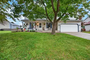 1208 Royal Pointe Dr, Bloomington, IL 61704 - Photo 51