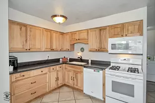 269 Ashley Ave, Bourbonnais, IL 60914 - Photo 7