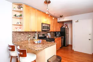 1540 N State Pkwy, Chicago, IL 60610 - Photo 7